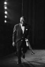 Watch Louis Armstrong's Black & Blues Vidbull